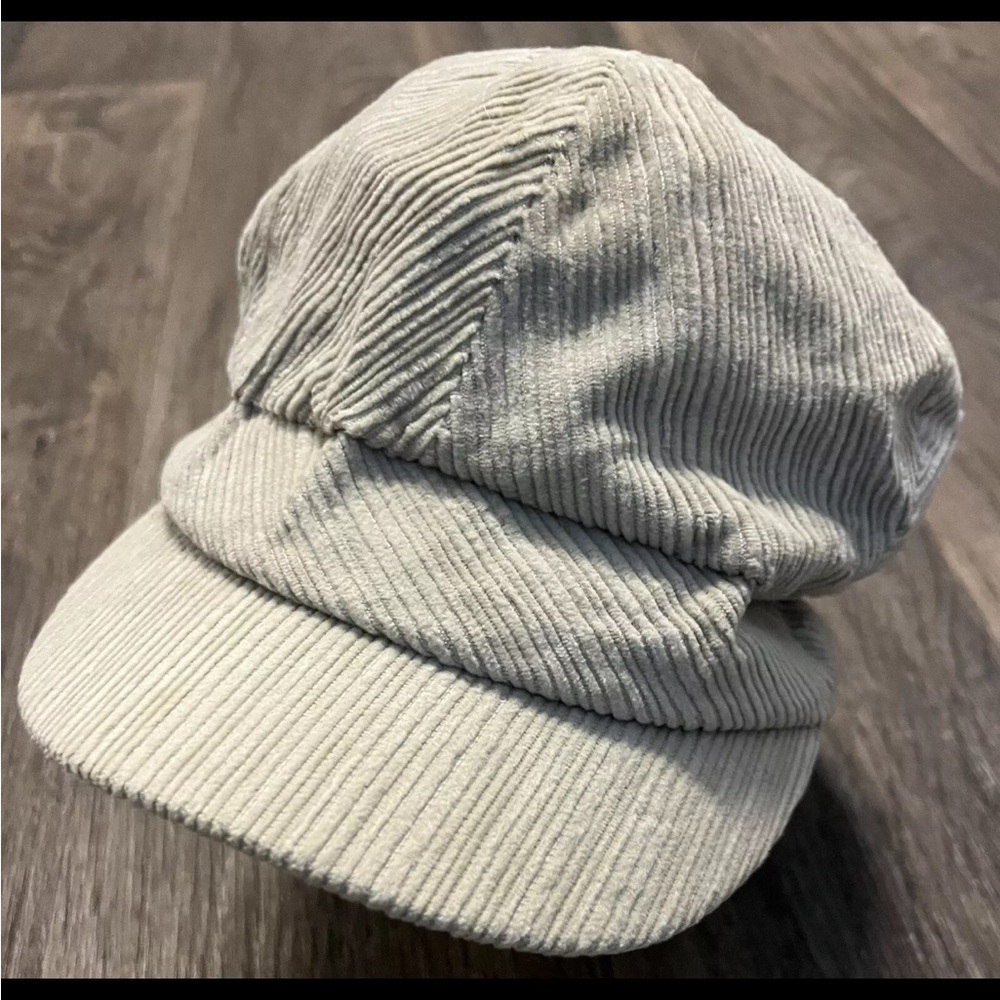 Kangol Blue Label Corduroy “Spitfire” Cream Colored Hat Size Medium